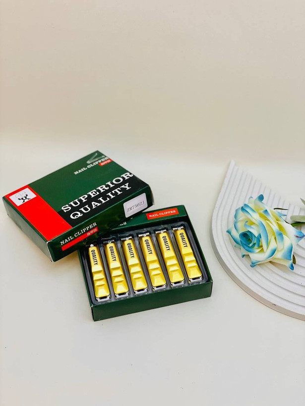 ناخن گیر طلایی